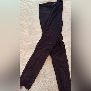 Mesh purple athletic leggings